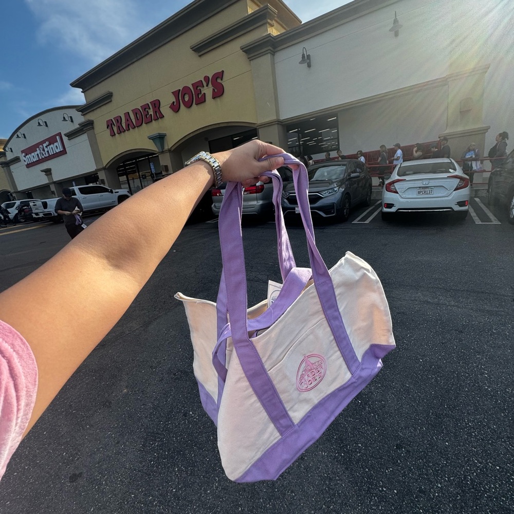 TRADER JOE’s PURPLE TOTE BAG LARGE